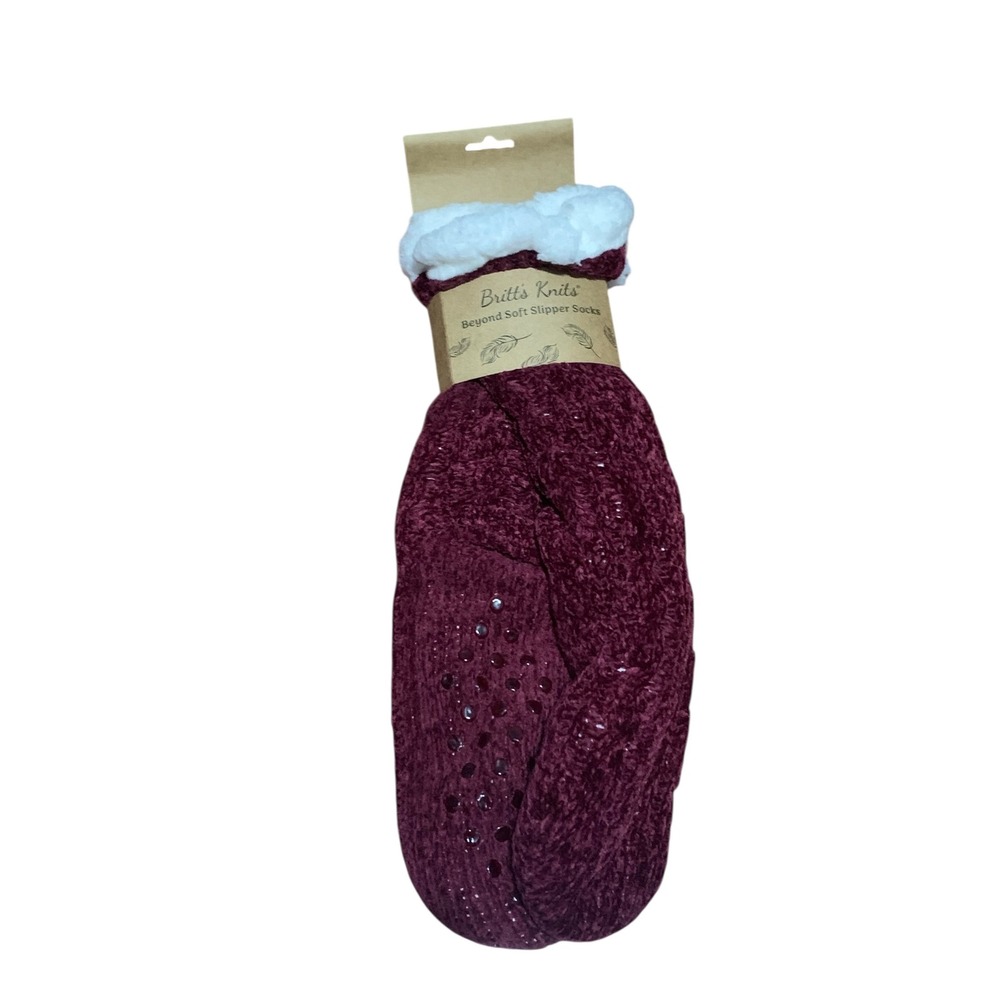 New with tags Britt's Knits Burgundy Chenille Sherpa grip Socks  One Size‎